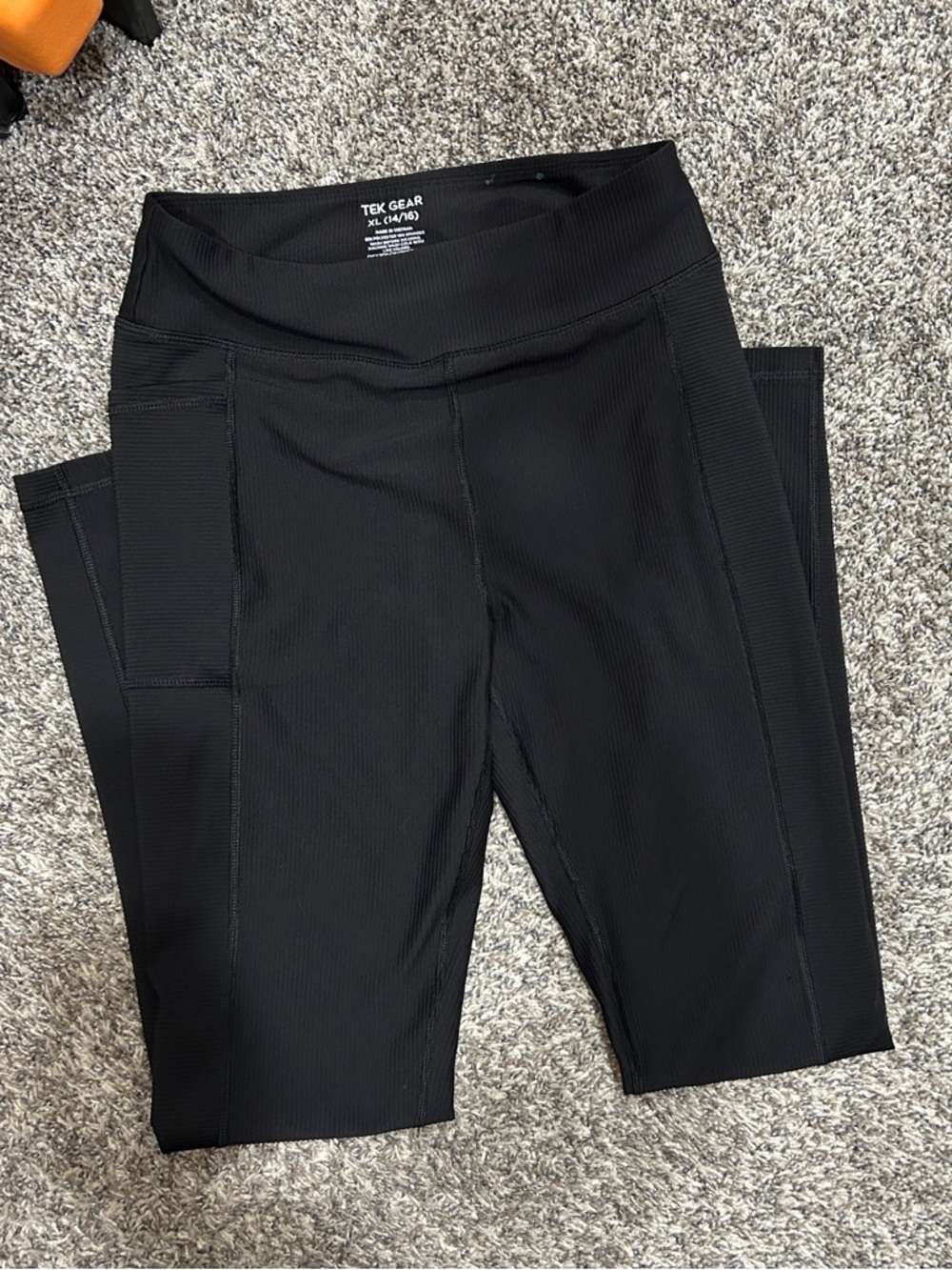 tek gear Black Leggings with Side Pocket